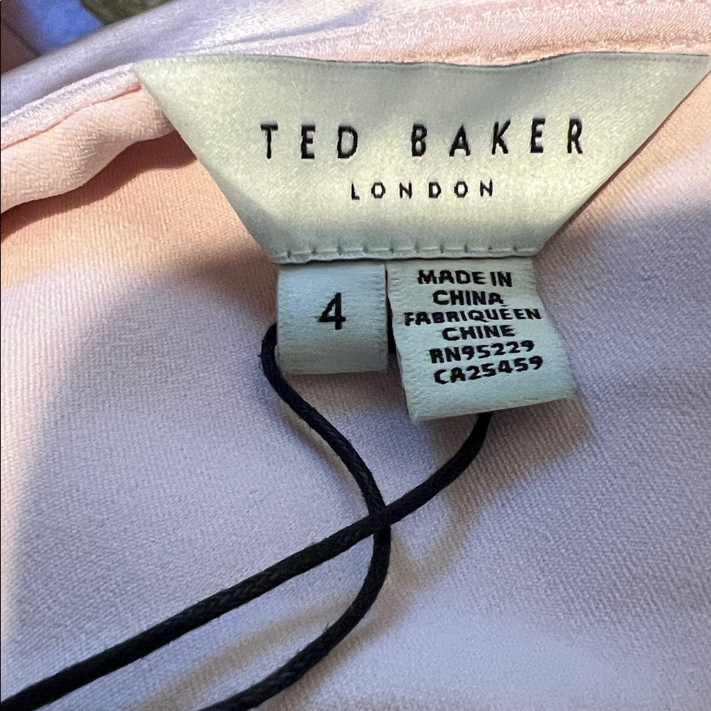 NWT Ted Baker WMB-Deanaah Draped Neck Straight Top in LT- Nude Size 4 - Picture 6 of 7